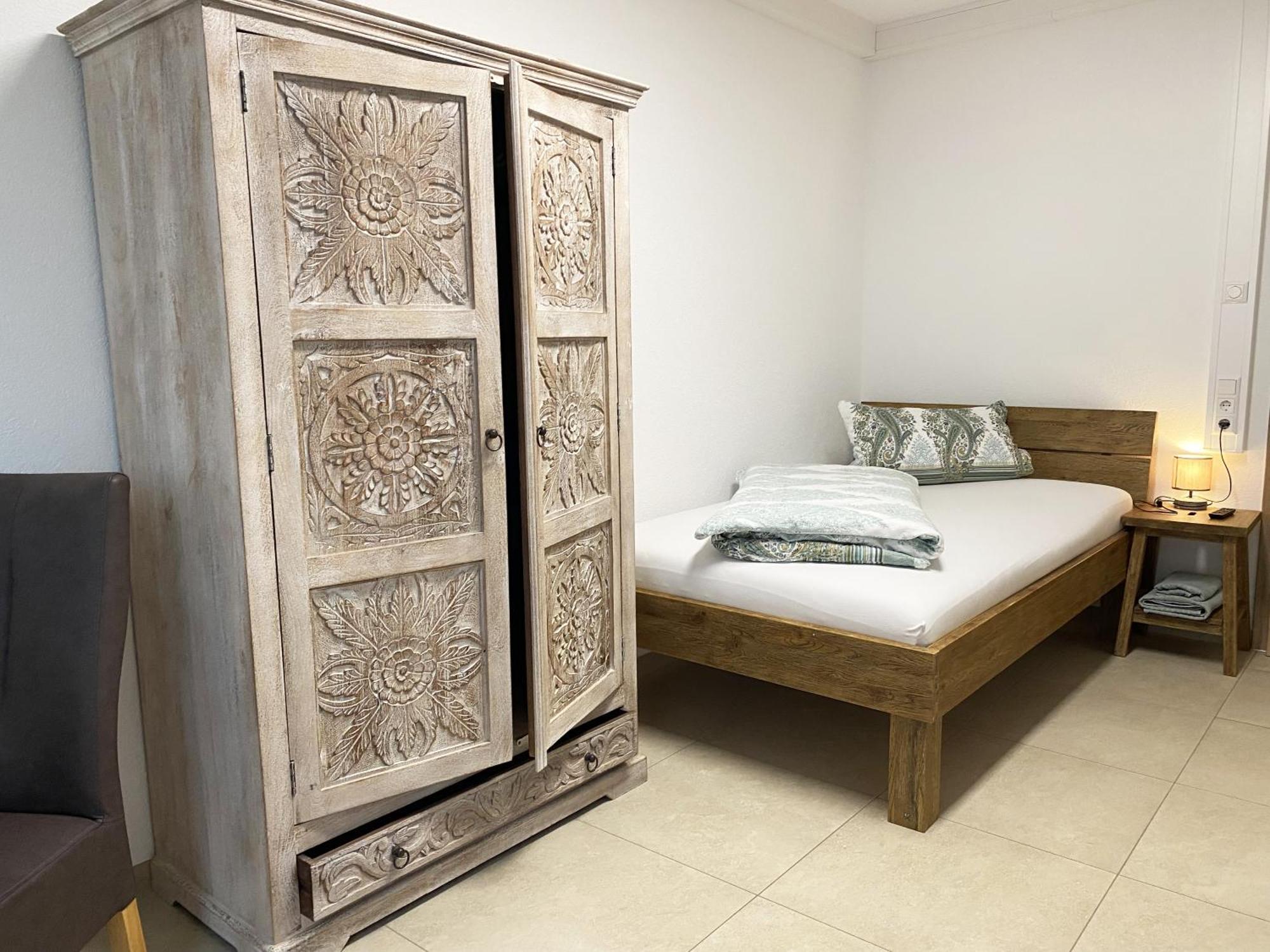 1 Zimmer Mit Bad Ohne Kueche, 1 Person, 15 Qm, Direkt An Der Aach Singen Extérieur photo